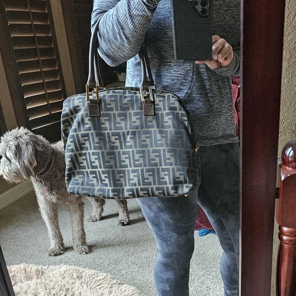 Authentic vintage Fendi - Picture 5 of 6